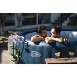 Spa Gonflable Bestway Lay-Z Spa MILAN AirJet Plus 6 Places -Equipements De Piscine 60029 spa gonflable bestway lay z spa milan couple