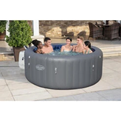 Spa Gonflable Bestway Lay-Z Spa SANTORINI HydroJet Pro 7 Places 23 Spa Gonflable Bestway Lay-Z Spa SANTORINI HydroJet Pro 7 Places -Equipements De Piscine 60075 spa gonflable bestway lay z spa santorini ambiance 3