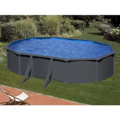 GRE Piscine Ovale Acier Gré Gris Anthracite - 5 X 3 X 1,30 M -Equipements De Piscine kitprov618gy piscine ovale acier gre gris anthracite 1 32m 610x375cm ambiance 1
