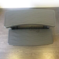 Marche-pied Pour Spa Gonflable Couleur Taupe -Equipements De Piscine marche pied spa dessus2