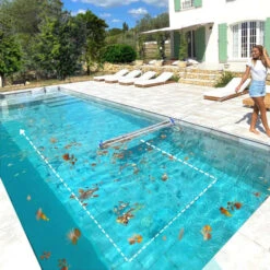 Épuisette Platypool Large Et Sans Effort 15 Épuisette Platypool Large Et Sans Effort -Equipements De Piscine platy001 epuisette platypool poolfast ambiance 2